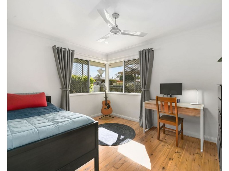 28 Hampton Street, Newtown QLD 4350