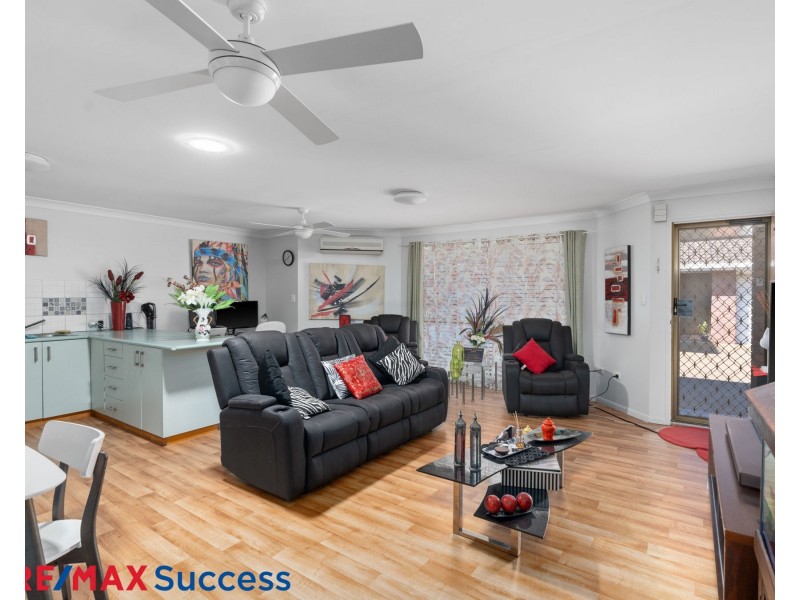 2/11a Gatfield Street, Newtown QLD 4350
