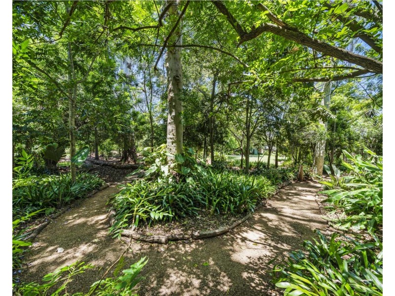 15 Coral Sea Drive, Middle Ridge QLD 4350