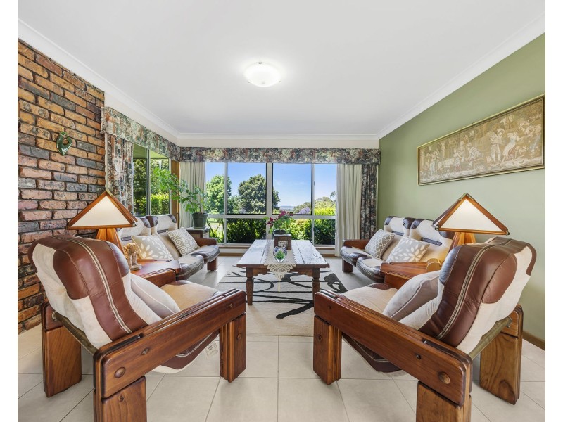 15 Coral Sea Drive, Middle Ridge QLD 4350