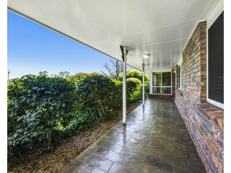 15 Coral Sea Drive, Middle Ridge QLD 4350