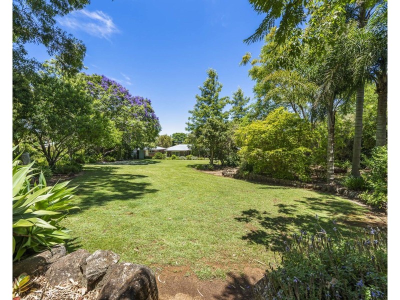 15 Coral Sea Drive, Middle Ridge QLD 4350