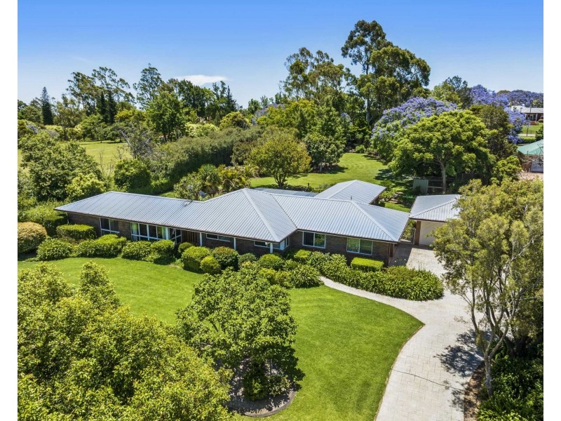 15 Coral Sea Drive, Middle Ridge QLD 4350