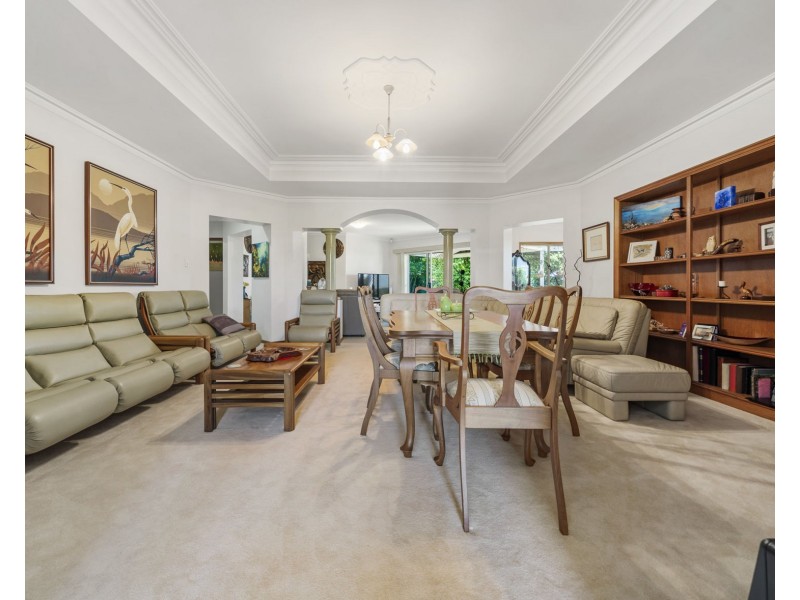 393 Mackenzie Street, Middle Ridge QLD 4350