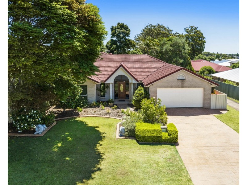 393 Mackenzie Street, Middle Ridge QLD 4350