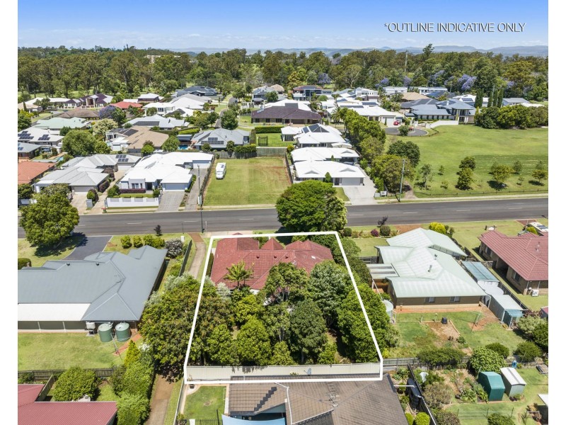 393 Mackenzie Street, Middle Ridge QLD 4350