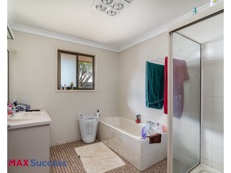 55 Traminer Drive, Wilsonton Heights QLD 4350