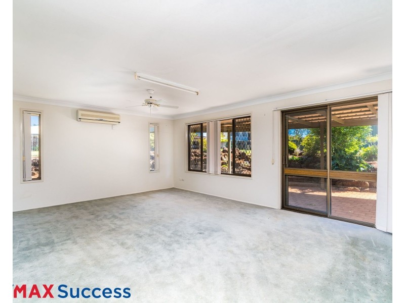 25 Regent Street, Darling Heights QLD 4350