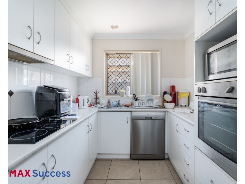 2/13 Monash Street, Newtown QLD 4350
