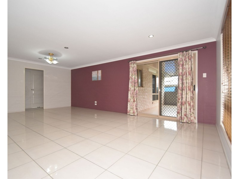 6 Latham Court, Wilsonton Heights QLD 4350