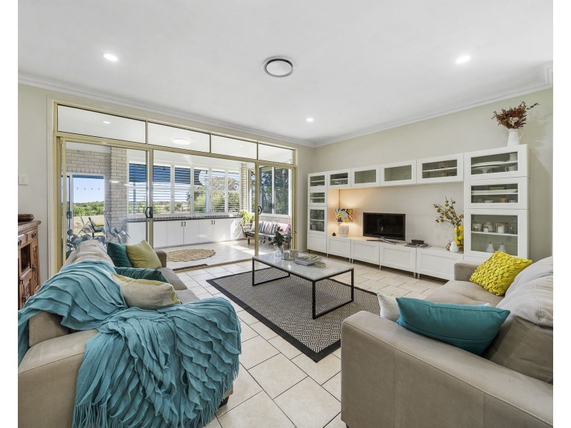 24 Denaid Street, Highfields QLD 4352