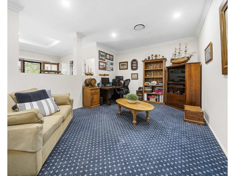 24 Denaid Street, Highfields QLD 4352