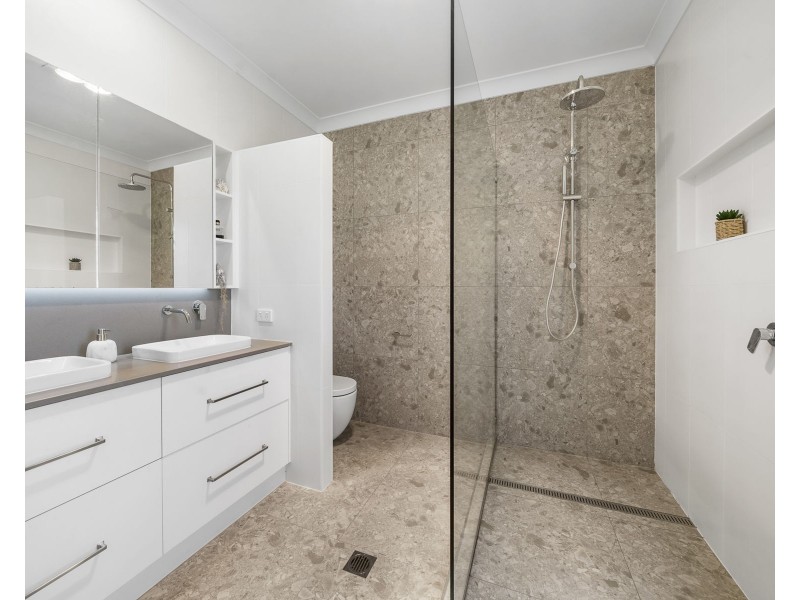 24 Denaid Street, Highfields QLD 4352