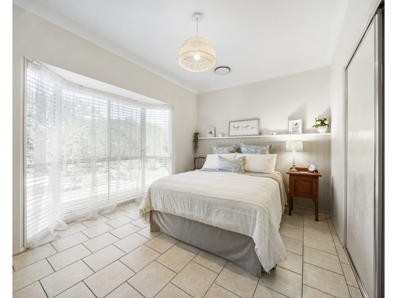 24 Denaid Street, Highfields QLD 4352