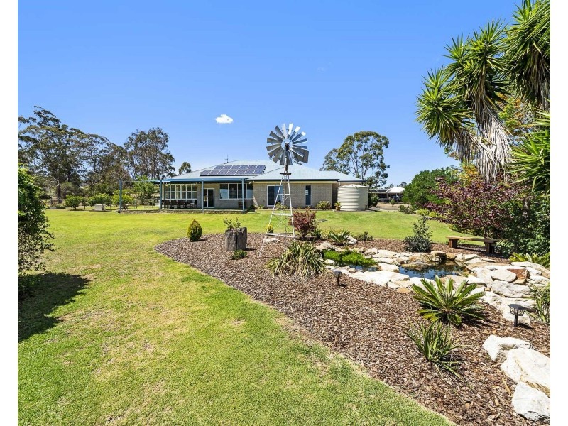 24 Denaid Street, Highfields QLD 4352