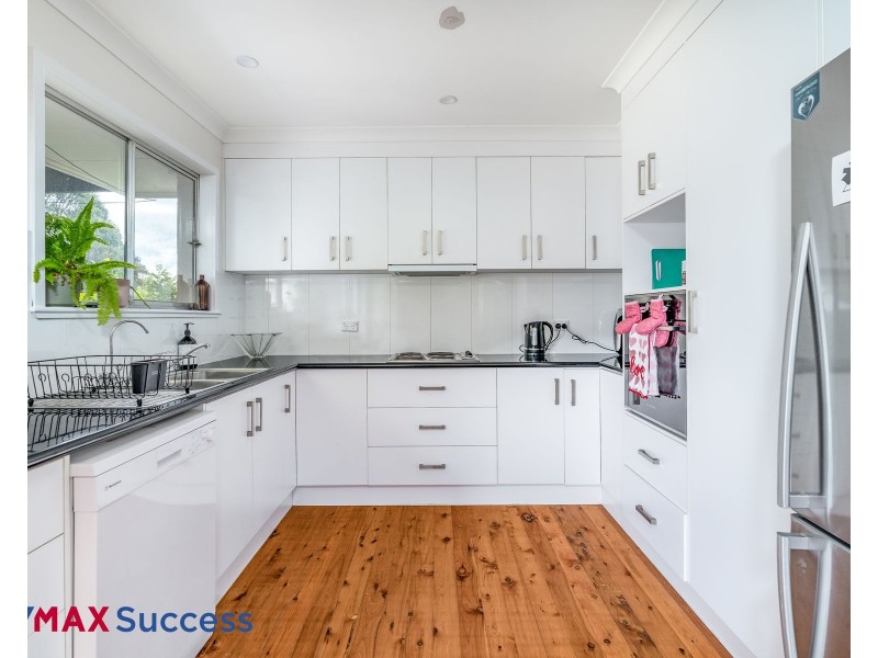 39 Leichhardt Street, Centenary Heights QLD 4350