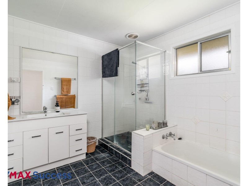 39 Leichhardt Street, Centenary Heights QLD 4350
