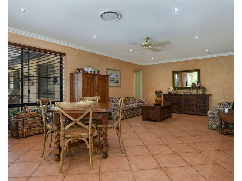 5 Hitzke Crescent, Highfields QLD 4352