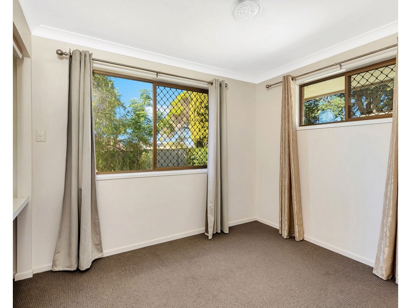 2/208 Tor Street, Rockville QLD 4350