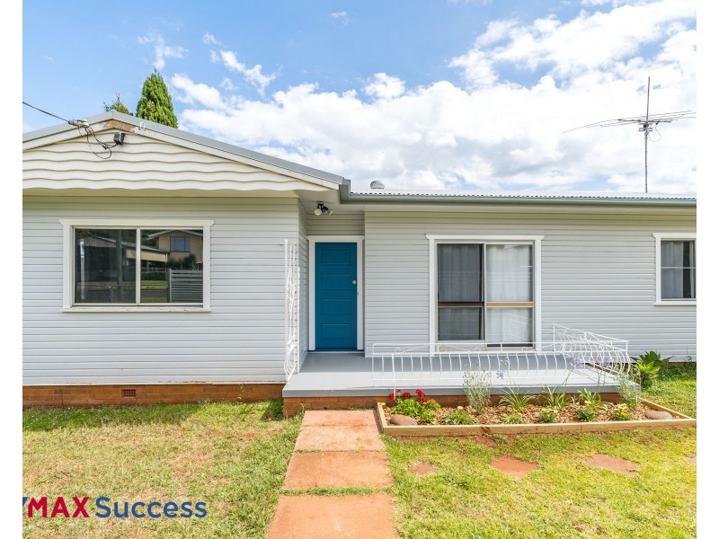 19 Dunne Street, Harristown QLD 4350