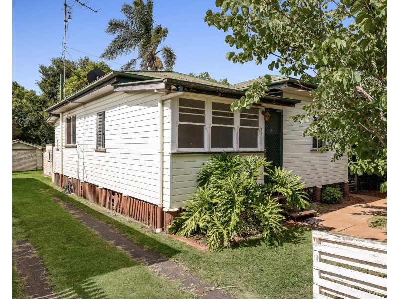 9B Victory Street, Newtown QLD 4350