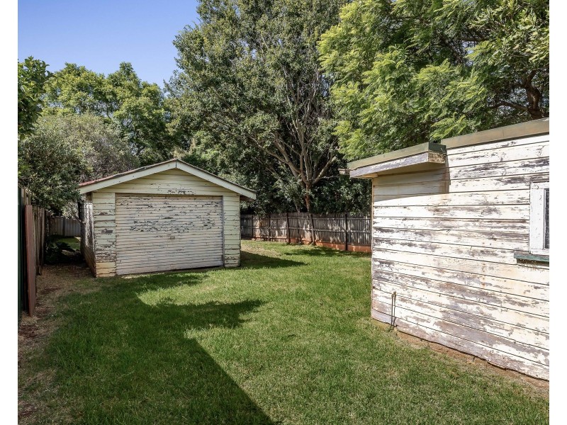 9B Victory Street, Newtown QLD 4350