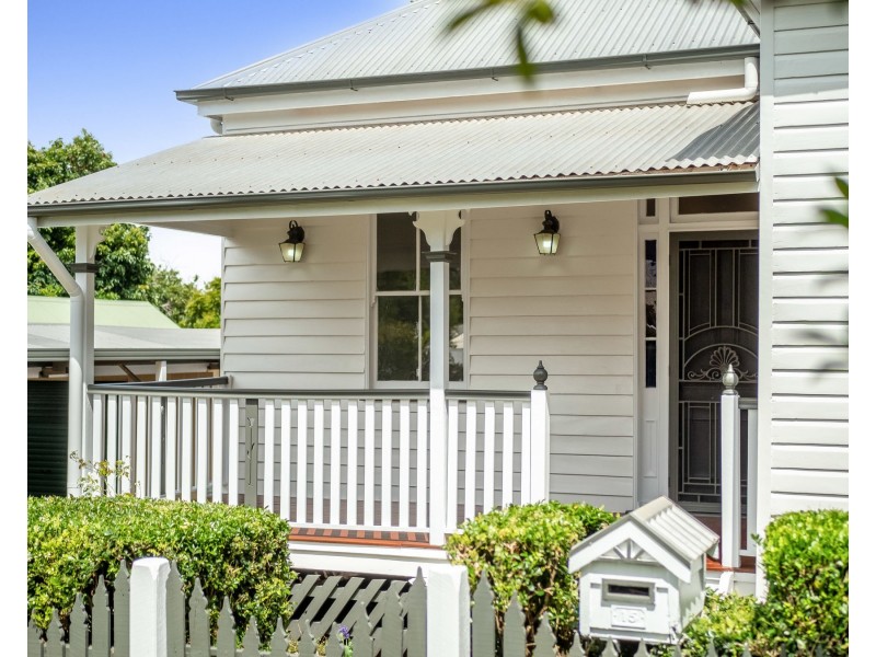 15 Knight Street, North Toowoomba QLD 4350
