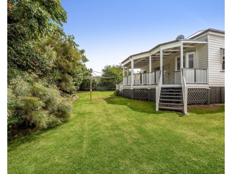 15 Knight Street, North Toowoomba QLD 4350