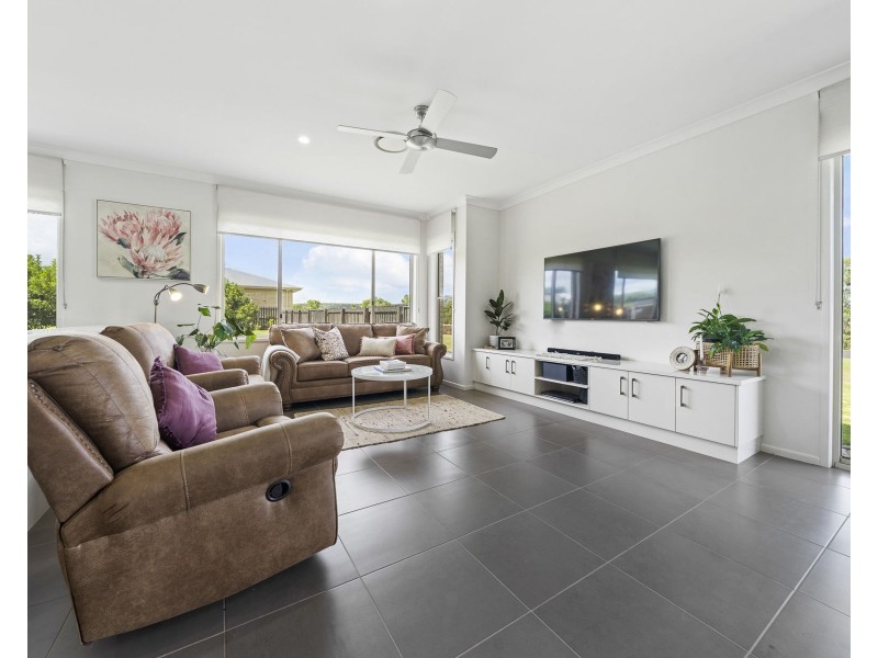 3 Storeys Road, Kingsthorpe QLD 4400