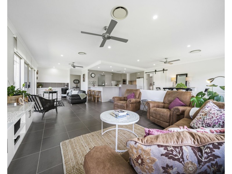 3 Storeys Road, Kingsthorpe QLD 4400