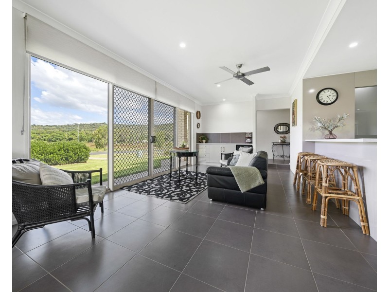 3 Storeys Road, Kingsthorpe QLD 4400