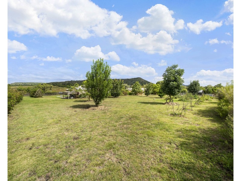 3 Storeys Road, Kingsthorpe QLD 4400