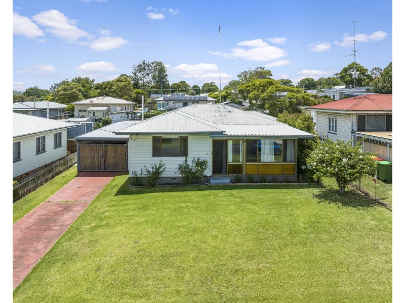 6 Kirklees Street, Newtown QLD 4350