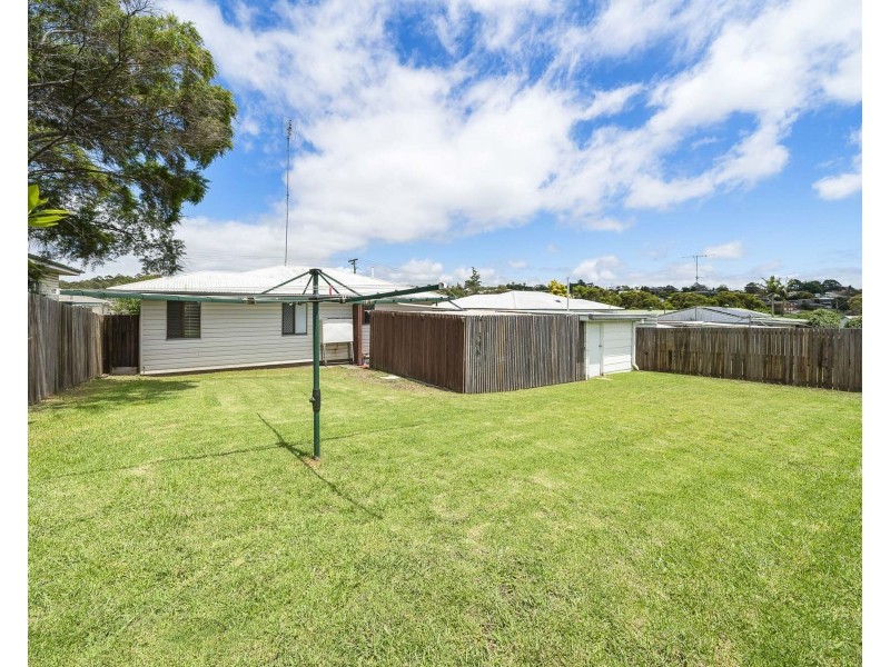6 Kirklees Street, Newtown QLD 4350