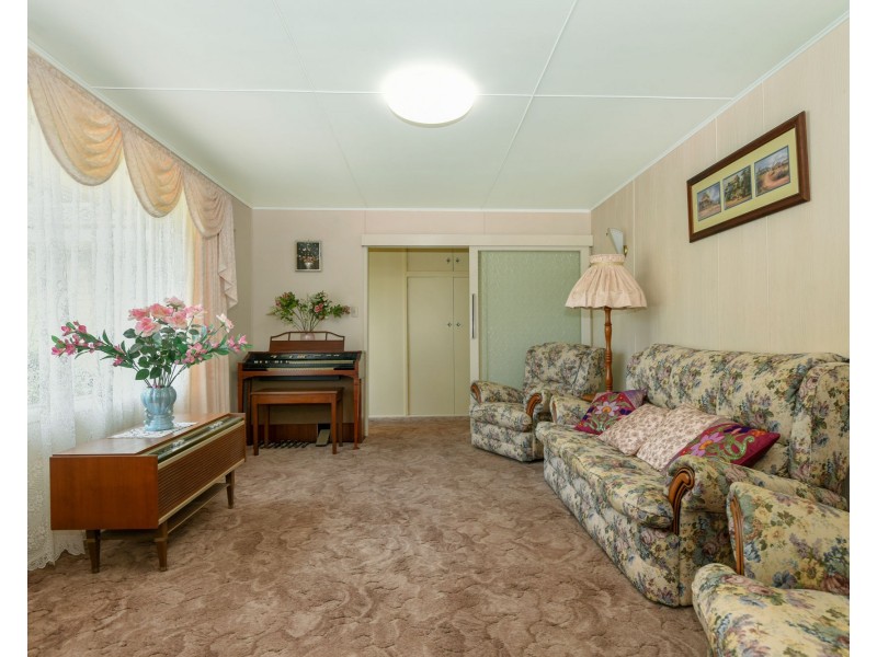 19 Friend Street, Harristown QLD 4350