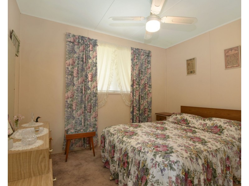 19 Friend Street, Harristown QLD 4350