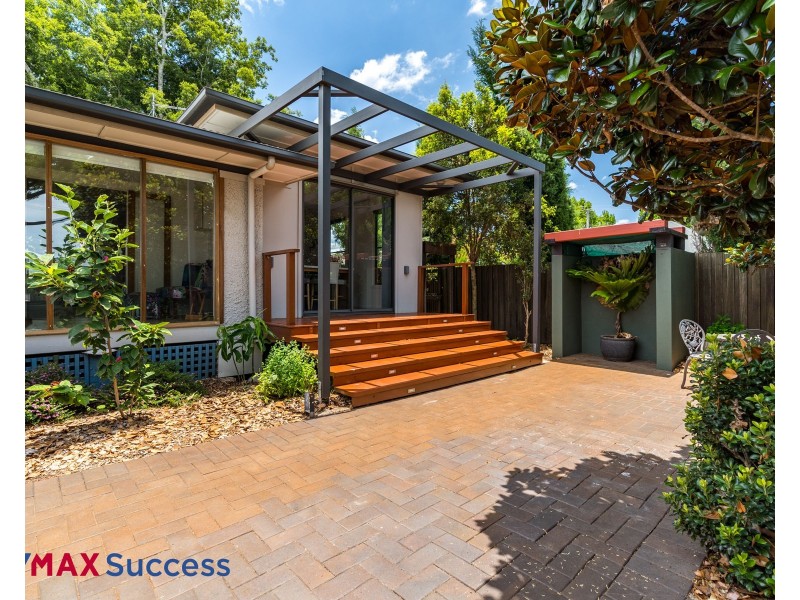 15 Phillip Street, East Toowoomba QLD 4350
