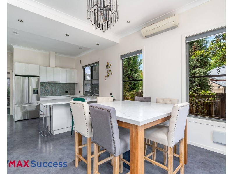 15 Phillip Street, East Toowoomba QLD 4350