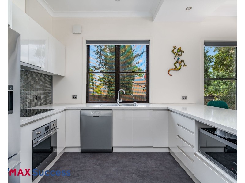 15 Phillip Street, East Toowoomba QLD 4350
