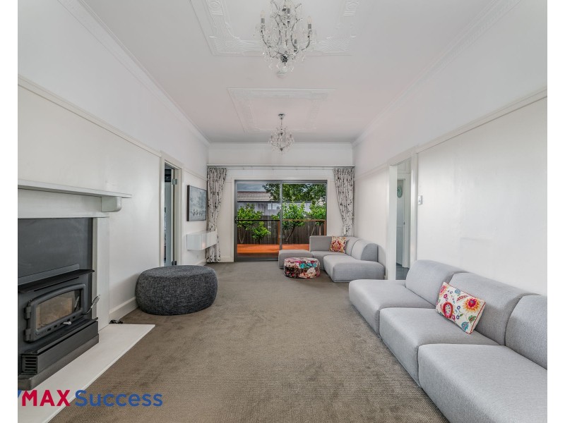 15 Phillip Street, East Toowoomba QLD 4350