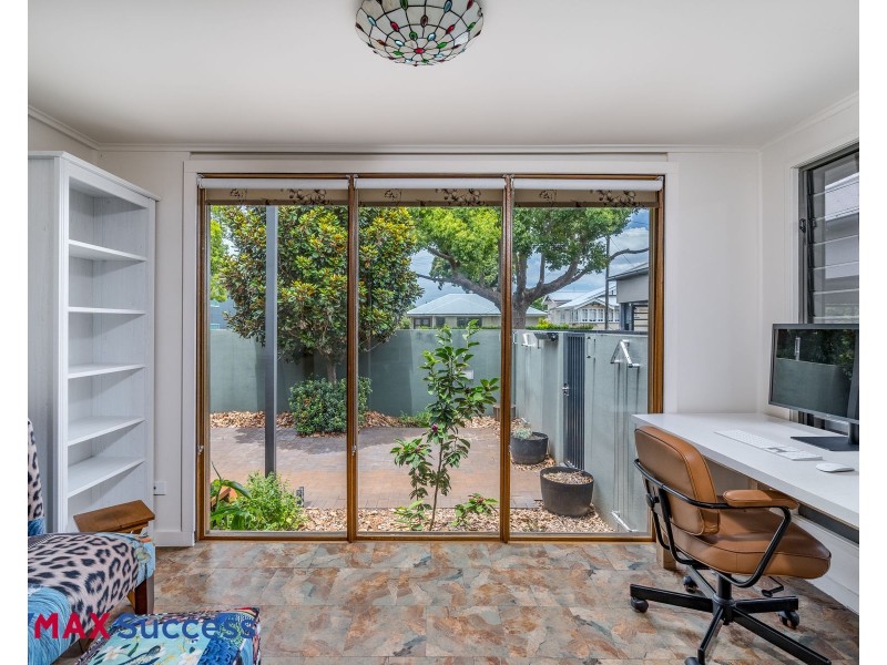 15 Phillip Street, East Toowoomba QLD 4350