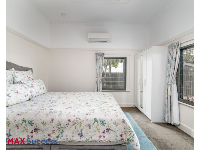 15 Phillip Street, East Toowoomba QLD 4350