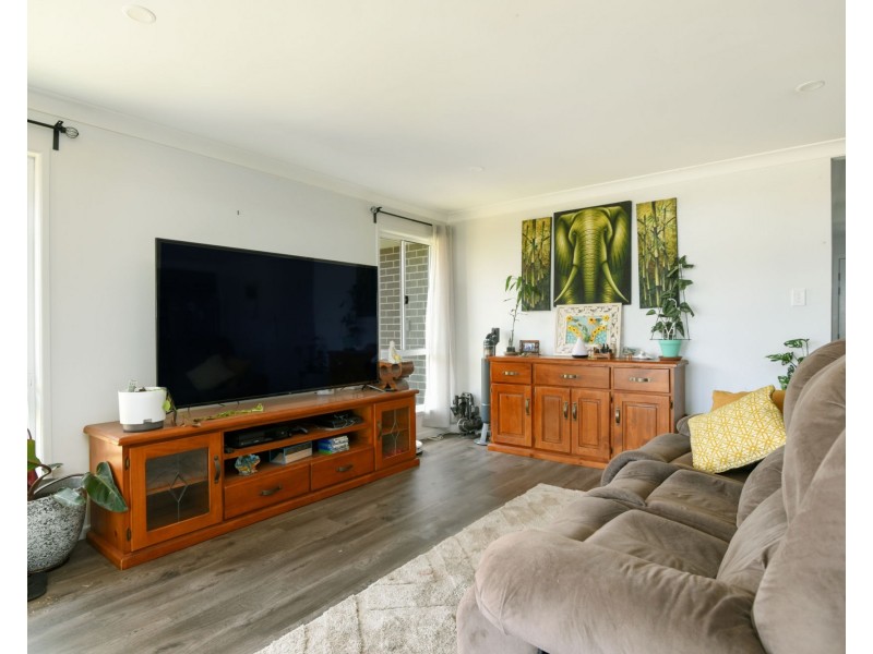 9 McAulay Avenue, Highfields QLD 4352