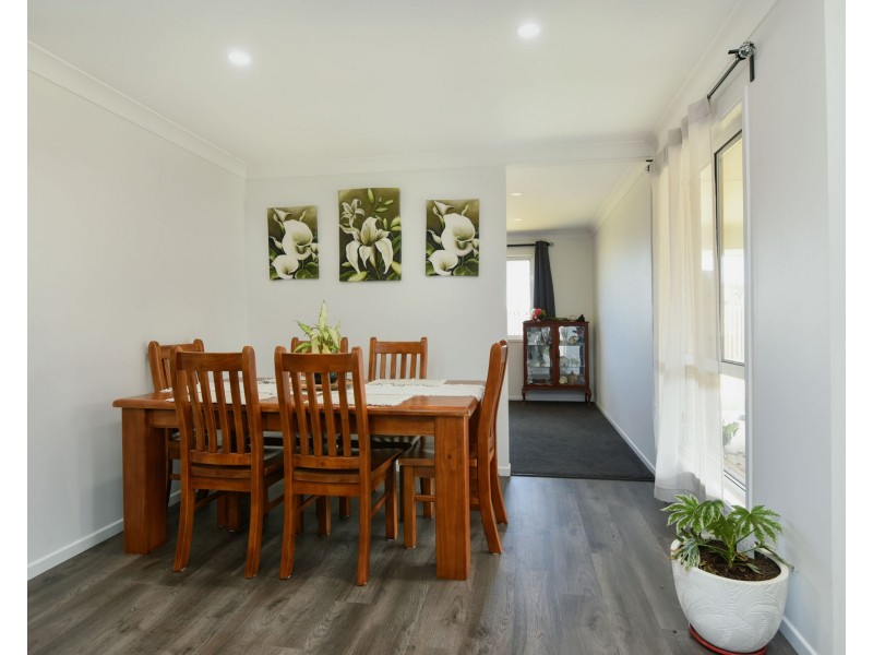 9 McAulay Avenue, Highfields QLD 4352