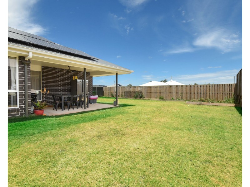 9 McAulay Avenue, Highfields QLD 4352