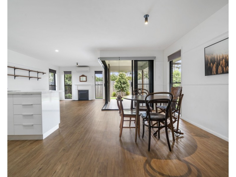 18 Orchard Lane, Glenvale QLD 4350