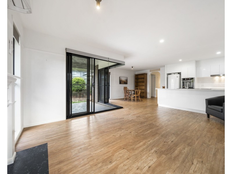 18 Orchard Lane, Glenvale QLD 4350