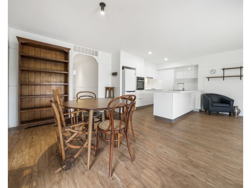 18 Orchard Lane, Glenvale QLD 4350