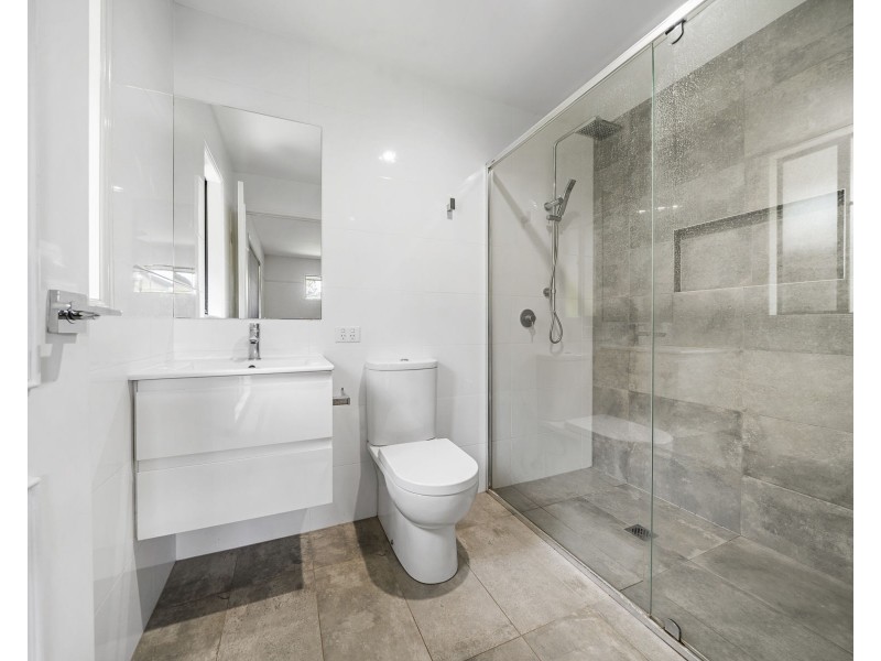 18 Orchard Lane, Glenvale QLD 4350