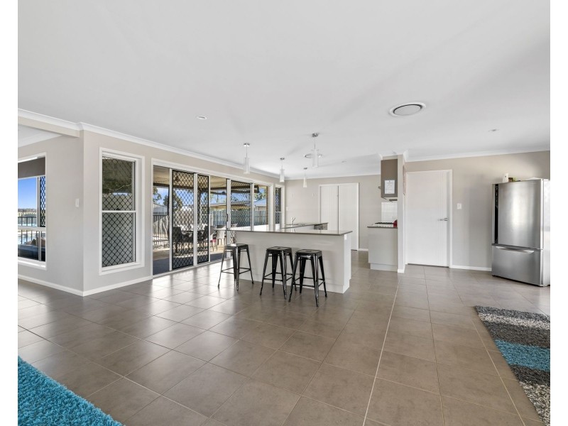 10 Harth Street, Goombungee QLD 4354